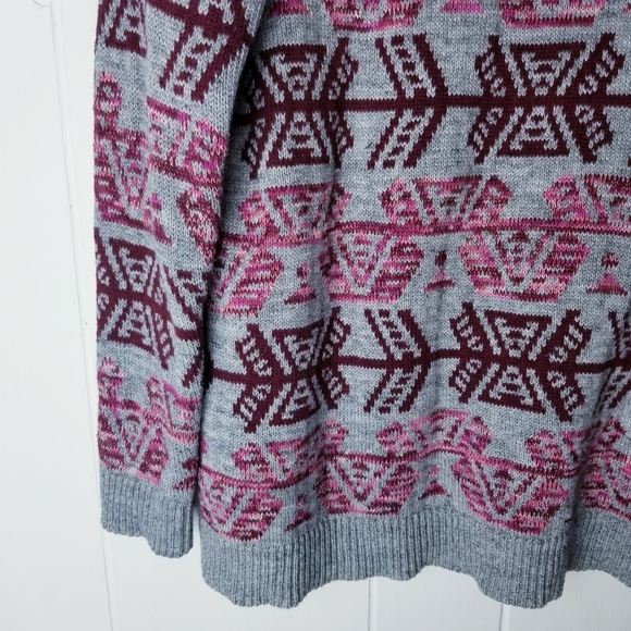 AE Outfitters Baja Southwestern Hooded Sweater - Picture 11 of 11